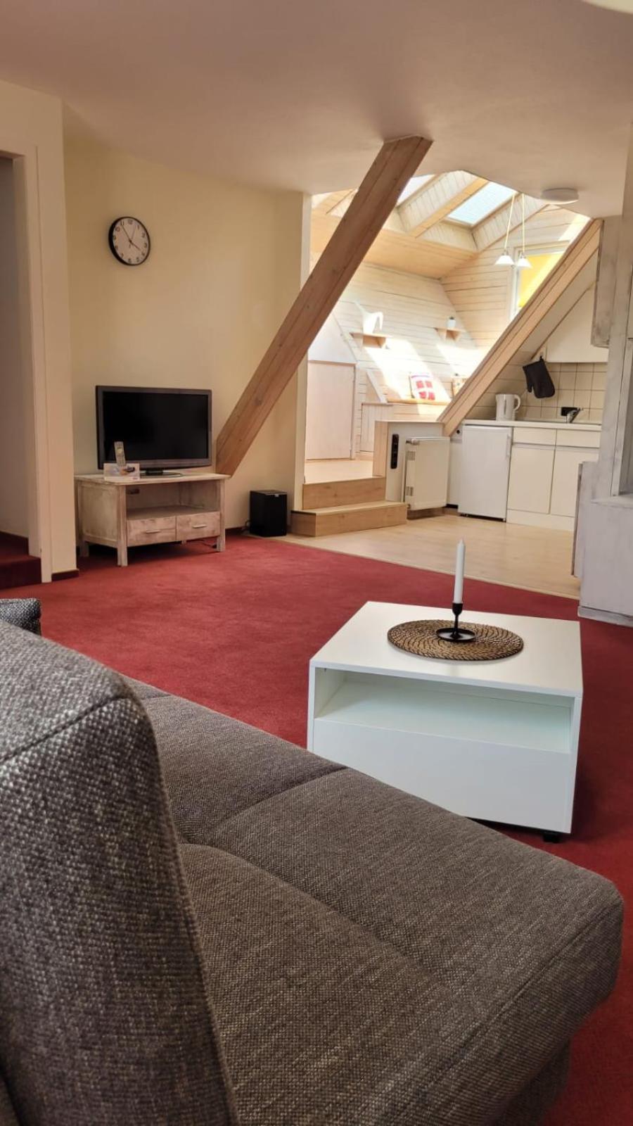 Hotel Zur Linde メルドルフ エクステリア 写真