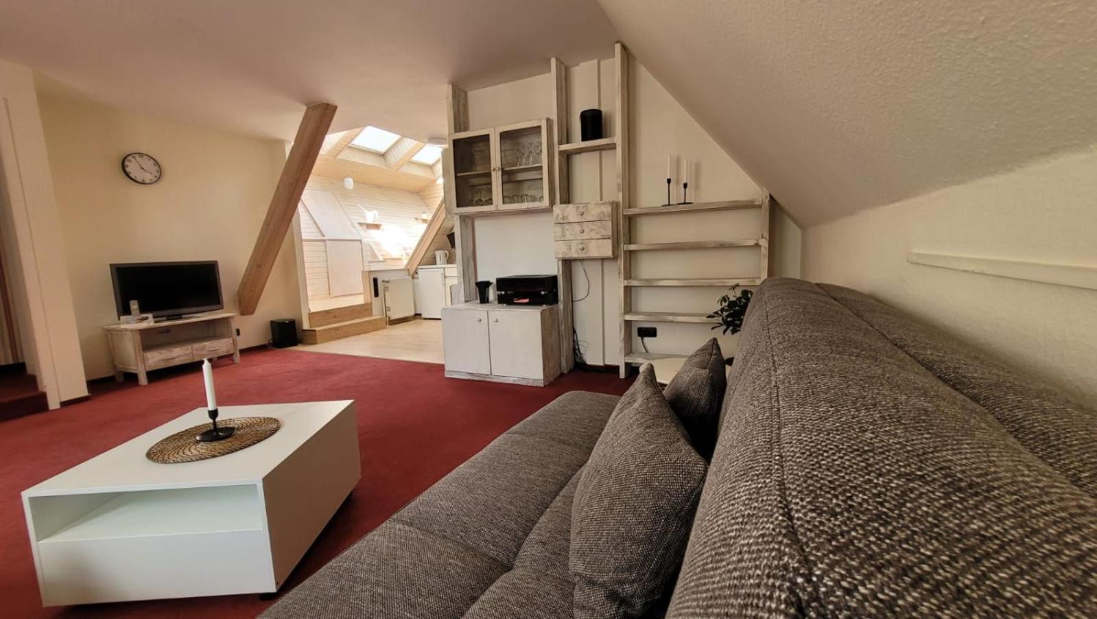 Hotel Zur Linde メルドルフ エクステリア 写真