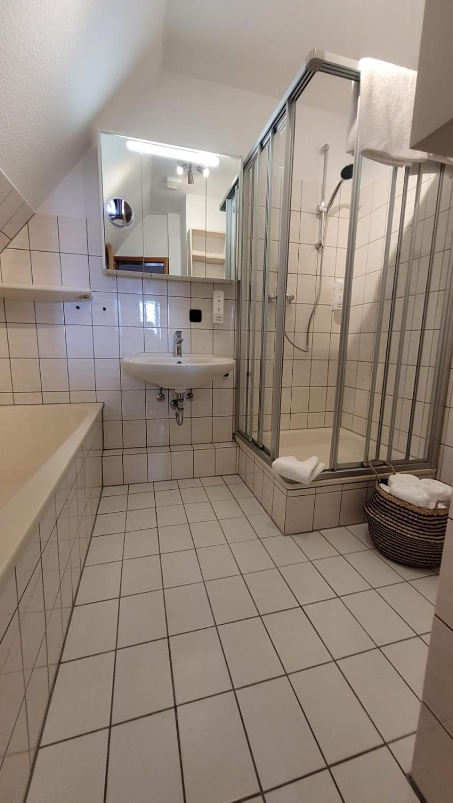 Hotel Zur Linde メルドルフ エクステリア 写真